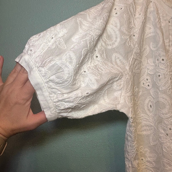 Women's Elie Tahari Embroidered Eyelet Cotton Button Down Cottagecore Shirt M - Picture 5 of 9